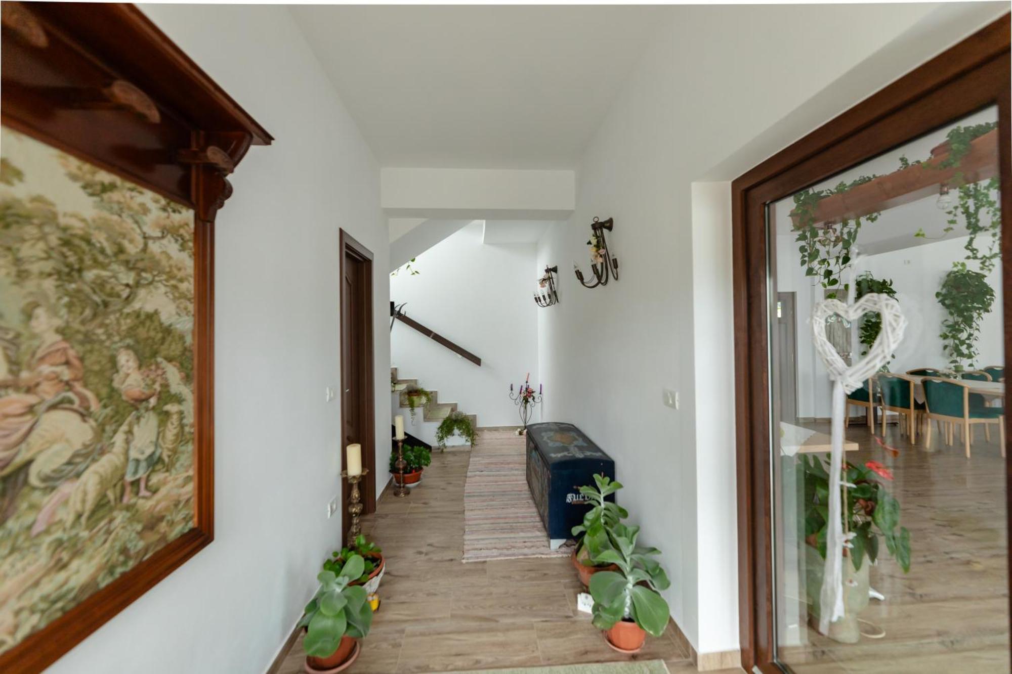 Pensiunea Trei Stejari Slimnic Extérieur photo