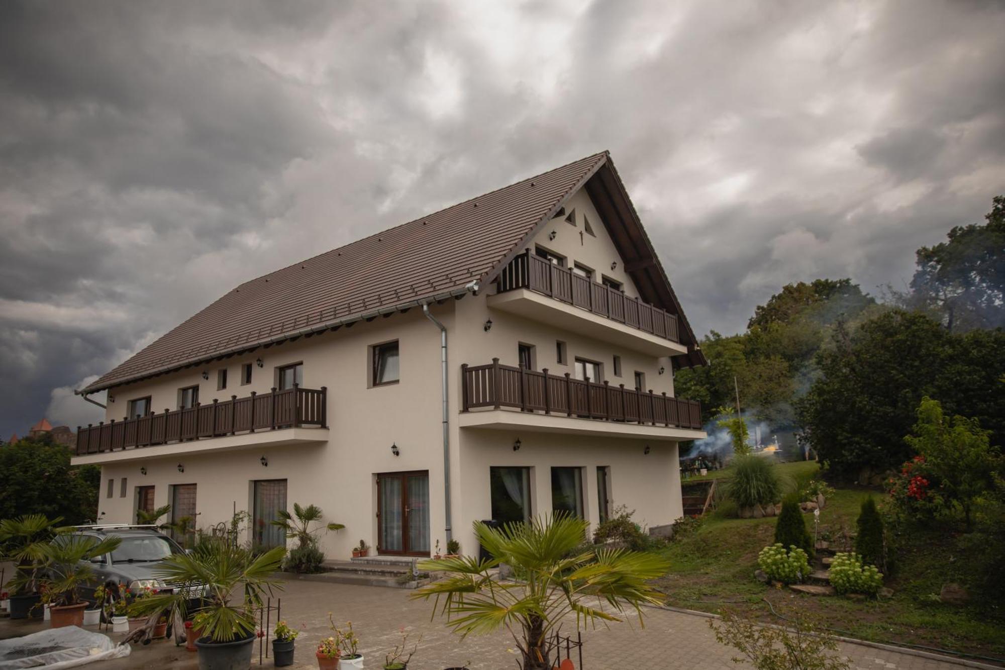 Pensiunea Trei Stejari Slimnic Extérieur photo