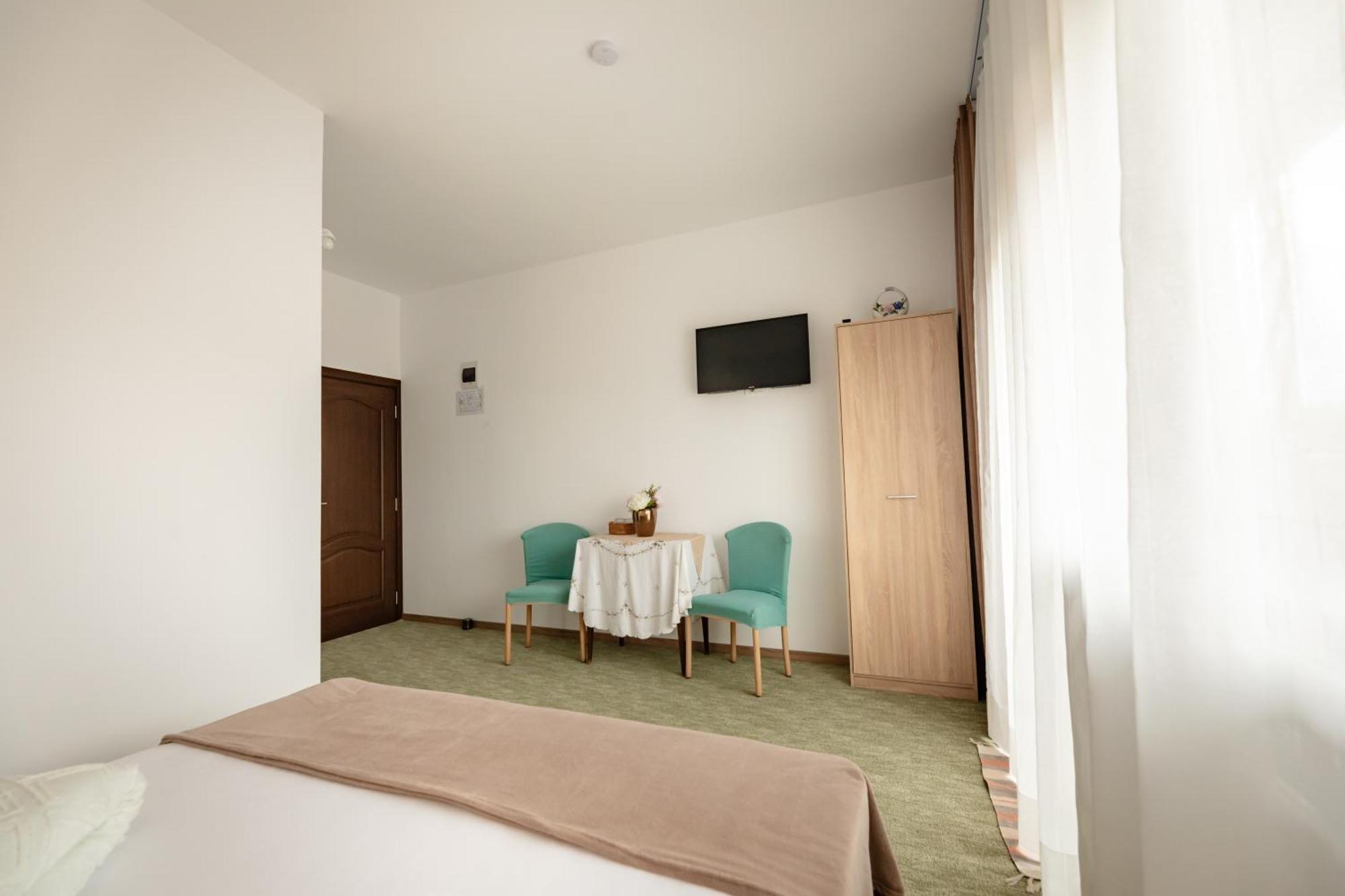 Pensiunea Trei Stejari Slimnic Extérieur photo