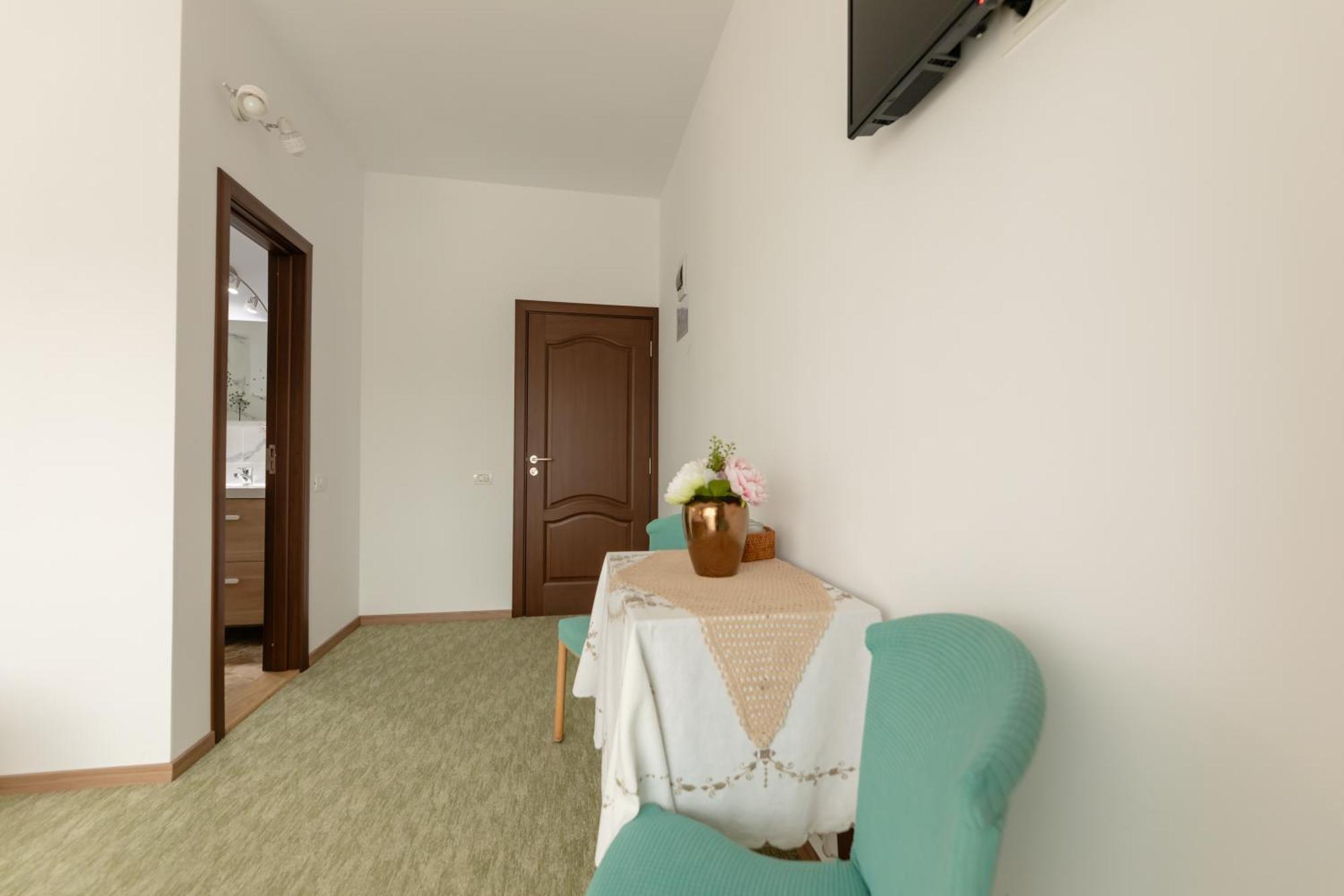 Pensiunea Trei Stejari Slimnic Extérieur photo